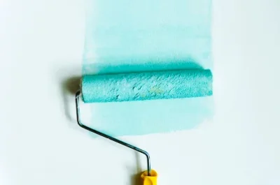 Peinture intérieure à Strenquels — murs, plafonds et boiseries